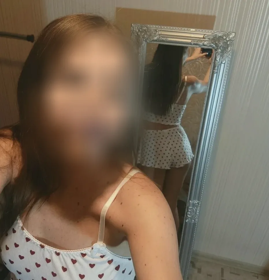Aya, 37