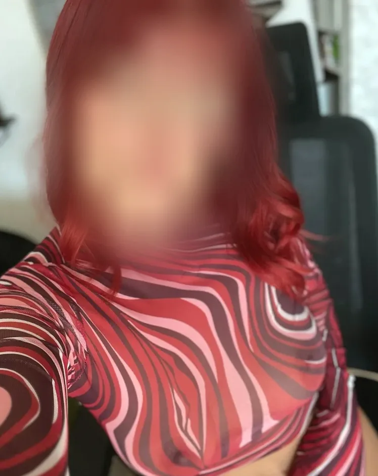 Aya, 26