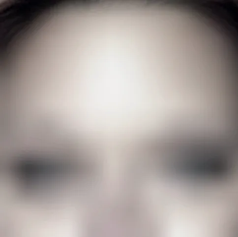 Julie, 38