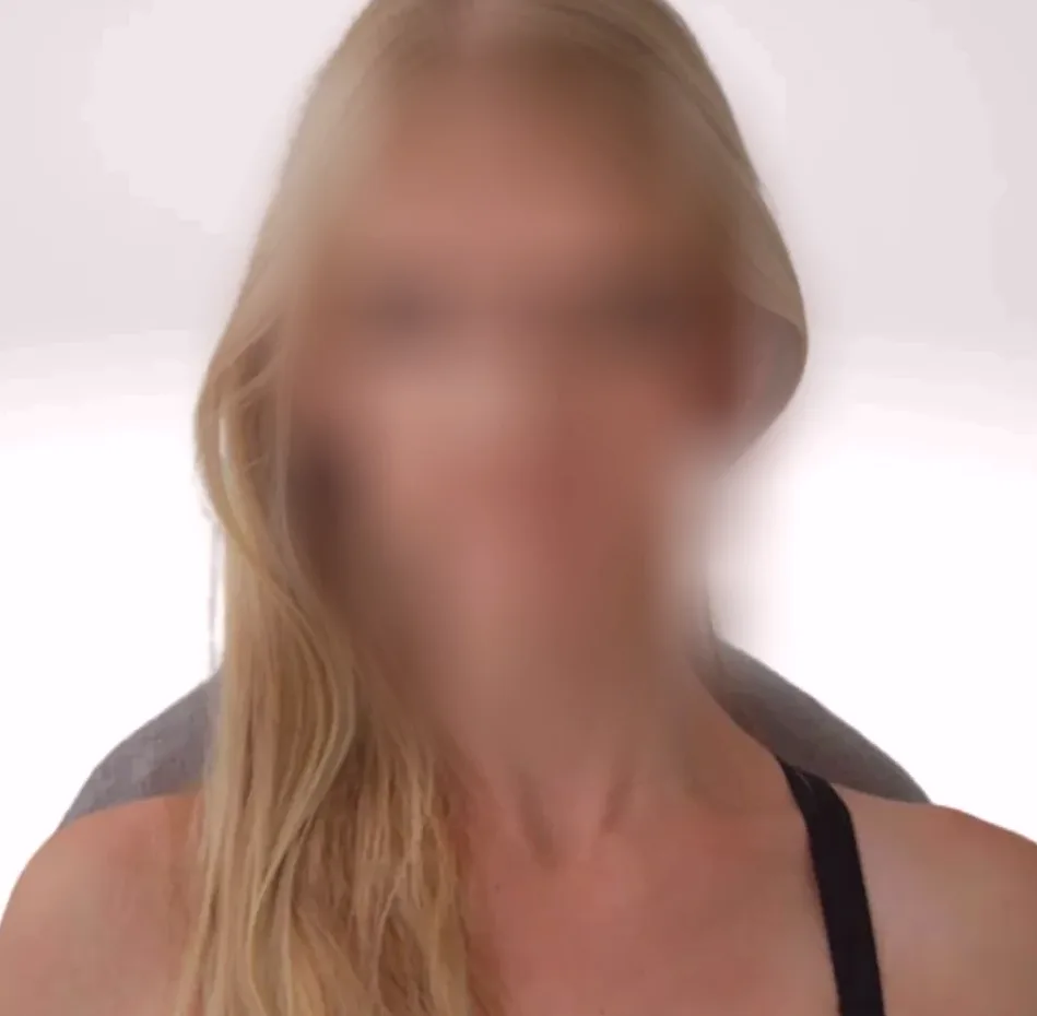 Rosa, 37